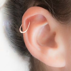 Oval Shaped Upper Ear/Helix Cartilage Hoop Earring